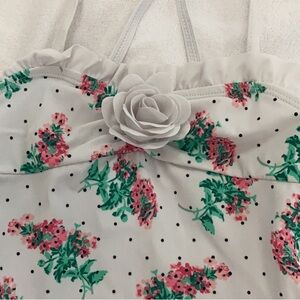 Beautiful RARE Janie and Jack floral swimsuit Size 4T